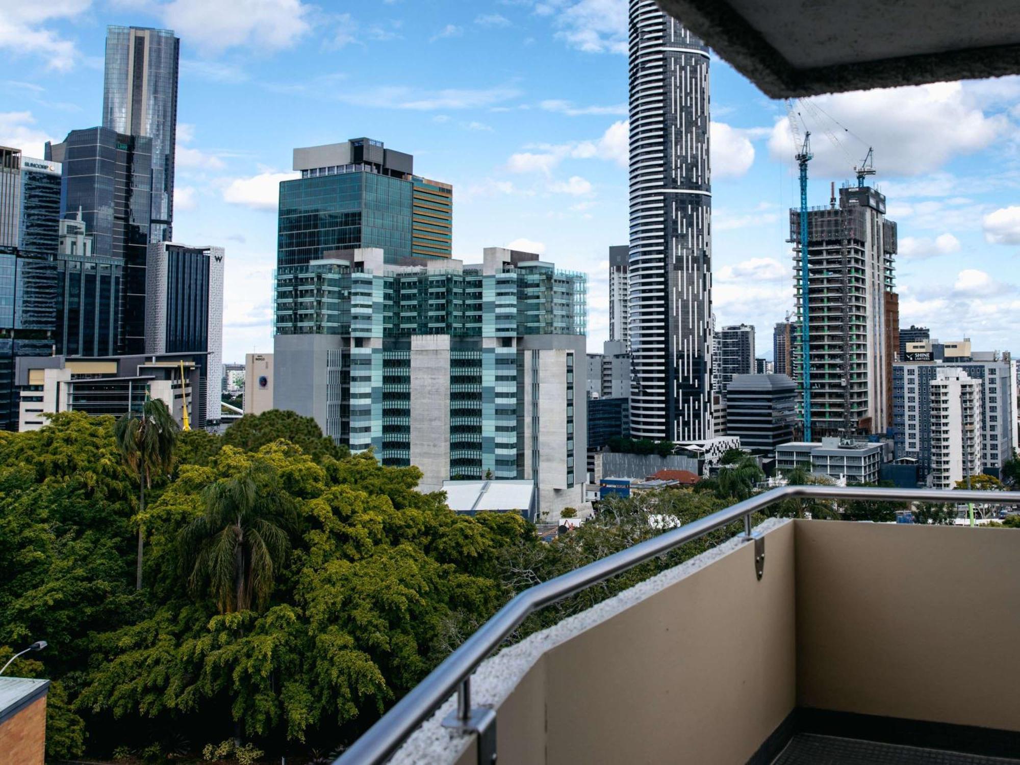 Mercure Brisbane Spring Hill Exterior foto
